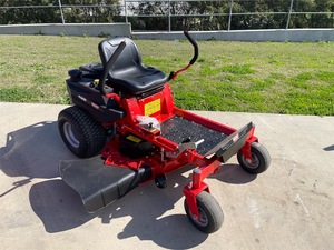 Tondeuse à gazon commerciale professionnelle Toro TurfMaster 125cc à moteur diesel 2 temps de 30 pouces, à conducteur marchant derrière, de qualité industrielle, avec application - Product Image 4