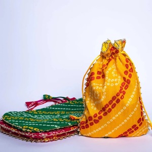 Bandhej Imprimir Bolsa Potli, Favor DE BODA indio, Favor de Haldi Mehendi Sangeet, Bolsa de regalo, Favor de inauguración de la casa, Favor de devolución - Product Image 3