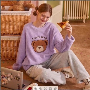 Set Pigiama Donna Autunno Inverno 2026, Stile Carino Ins, in Pile Corallo e Flanella, Morbido e Caldo, Comodo Abbigliamento da Casa - Product Image 6