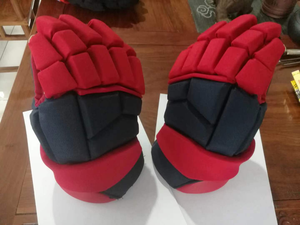 Guantes de Hockey sobre Hielo de Nuevo Diseño Personalizables con Características Antibacterianas y de Secado Rápido, 100% Poliéster, Multicolores - Product Image 6