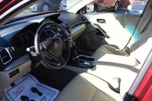 Acura RDX 2017 d'occasion, conduite à gauche, intérieur foncé, sièges en cuir, pneus R16 - Product Image 4