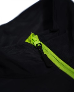 Vente en gros de vêtements de sport coupe-vent d'extérieur en nylon de couleur patchwork coupe-vent personnalisé avec votre logo et votre design - Product Image 3
