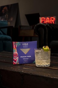 Mula de Moscú preparada, agite el sobre y agregue hielo para una bebida perfecta mezclada en Italia - Product Image 5