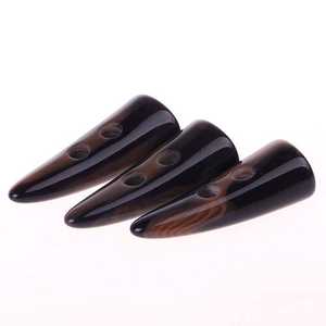 Bouton à bascule en corne naturelle à texture robuste, bouton en corne à deux trous, boutons en corne de bœuf pour manteaux - Product Image 3