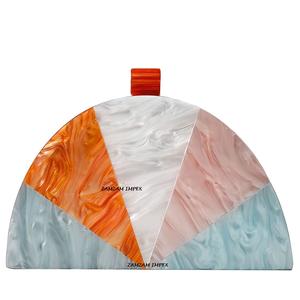 Bolso de mano de resina semicírculo colorido, bolso de noche acrílico hecho a mano para fiestas, bodas y salidas informales - Product Image 2