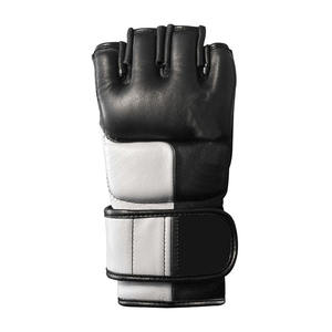 Guantes de MMA Más Vendidos con Logotipo Personalizado, Características Impermeables, Diseñados por un Fabricante Profesional a Bajo Precio - Product Image 4