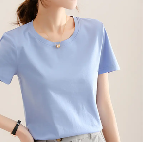 Camiseta de Verano Personalizada con Logotipo, Cuello Redondo, Manga Corta, Corte Regular, Algodón Orgánico Popelín, con Parches y Botones para Mujer - Product Image 3