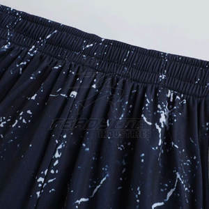 Uniforme de baloncesto versátil para hombres sublimado y a prueba de decoloración para el día del juego construido para soportar cualquier condición de verano - Product Image 6