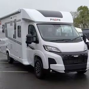 Travel Caravan Camper RV <b>Motorhome</b> One Bedroom for 4-6 Persons Outdoor Adventures Camping Expeditions Vehicle Car Use Euro 6 - Product Image 4