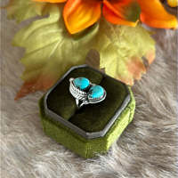Bague TTD Southwest faite à la main en argent sterling avec plume et turquoise Kingman, taille 6.25, bijou délicat en pierre naturelle