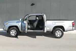 Toyota Tacoma SR 2022 Certificada - Product Image 2