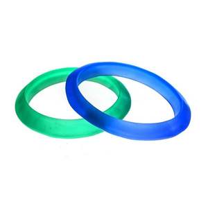 BRAZALETE DE RESINA IRREGULAR COLOR PERSONALIZADO COMPLETO Y FNSH Brazalete de apertura acrílico de resina de tamaño pequeño Pulsera transparente para mujeres y niñas - Product Image 1