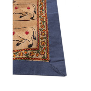 Tapiz de Pared de Tela de Algodón Estilo Bohemio con Arte Pichwai, Color Rosa y Morado, Estilo Navideño para Decoración de Interiores y Exteriores - Product Image 4