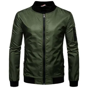 Últimas no Mercado New Spring Preto Exército verde Carta impressão bordado Bomber Jacket Men Street wear Marca-roupas Jaqueta