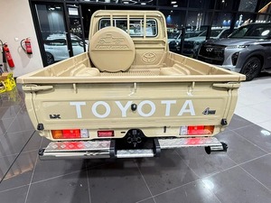 รถกระบะแลนด์ครุยเซอร์ 79 ซีรีส์ ปี 2025 สำหรับขาย - Product Image 2