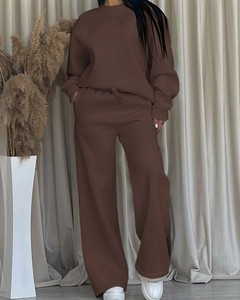 Custom Casual Plain 2 Piece Set Organic Cotton Wholesale Sweat Suits Stylish Design O-Neck Women's Tracksuits - Product Image 3