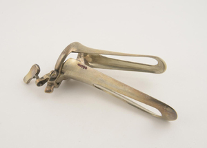 Espéculo vaginal de calidad superior QNQ Espéculo de ginecología manual con logotipo personalizado estándar de seguridad MOL de alta calidad - Product Image 3