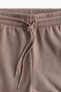 Pantalon de survêtement décontracté surdimensionné à taille élastique de qualité supérieure pantalon de survêtement en coton polyester de couleur beige foncé pour femmes - Product Image 3
