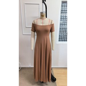 Vestido largo de viscosa elástico con hombros descubiertos para mujer, 34670 - Café con leche - Product Image 4