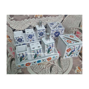 Ensemble de salle de bains en marbre Makrana de luxe fait à la main Artisanat en pierre naturelle de qualité supérieure avec incrustation de conception florale complexe - Product Image 1