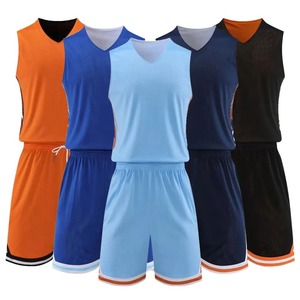 Conjuntos de Uniformes de Baloncesto Transpirables Personalizados para Hombre, Diseño Moderno, 100% Poliéster - Product Image 6