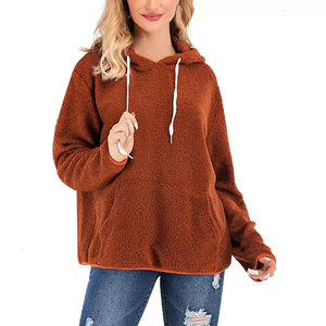 Sweat à capuche court oversize tendance pour femme, couleur beige, col rond, décontracté, avec logo frontal, prix de gros pour l'automne - Product Image 1