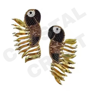 Hocus Pocus Vintage Boucles d'oreilles perlées pour femme Patriotique Orange Blanc Bleu pour mariages ou Memorial Day - Product Image 3