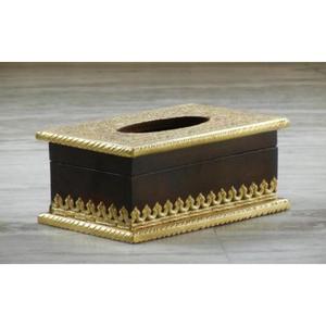 Élégant porte-serviettes en laiton forgé à la main avec des sculptures décoratives de style moderne et un artisanat durable de qualité supérieure - Product Image 1