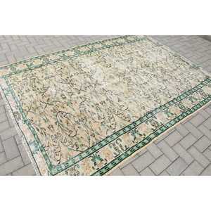 Tapis de 5,9 x 8,3 pieds, tapis turc vintage, tapis en laine vert beige à motifs floraux - Product Image 2