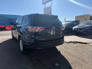 Auto Usado Económico Toyota Highlander LE 2016 con Volante a la Izquierda - Product Image 6