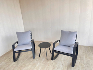 RK00167 Chaise à bascule d'extérieur moderne fabriquée en usine au Vietnam, structure en aluminium, coussin gris, mobilier de jardin pour villa et hôtel - Product Image 3