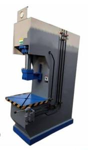 Presse hydraulique de type C de 30 tonnes avec moteur et pompe |   Presse industrielle robuste pour le poinçonnage, le pliage et le rivetage - Product Image 4