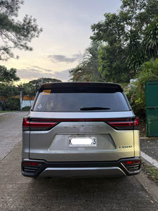 Pare-chocs d'occasion 2023 pour LX600 2024, maintenu par Local Casa, fixation par boulons - Product Image 6