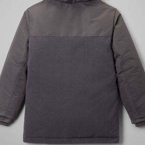 Chaqueta para Niños a Precio Económico para Compradores al por Mayor, Diseño Casual de Alta Calidad con Bolsillos Delanteros y Capucha, Diseño de Color Sólido, Manga Larga - Product Image 6