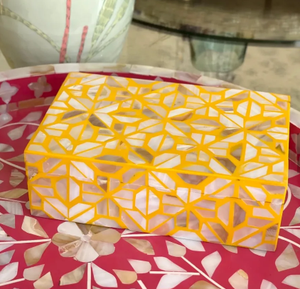 Caja de Joyería Clásica de Madera Hecha a Mano con Incrustaciones de Nácar Árabe - Duradera, Hermética y Ligera con Tapa - Product Image 4