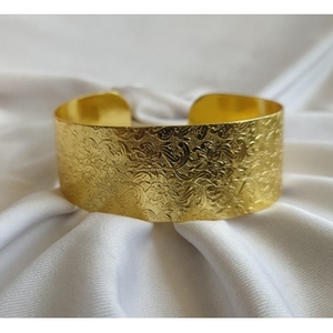 Brazaletes Geométricos Vintage Hechos a Mano, Brazaletes de Latón Chapado en Oro, Joyería Unisex - Product Image 2