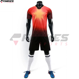Vêtements de sport uniformes de football pour hommes à bas prix de fabrication professionnelle ensemble d'uniformes de football de qualité supérieure - Product Image 4