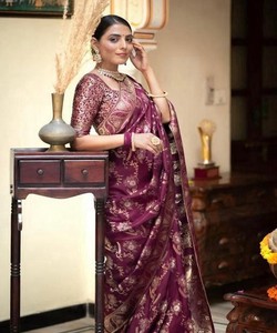Sari en soie jacquard LICI attrayant, avec blouse non cousue, pour fêtes et festivals, prix de gros, multicolore, vêtement ethnique, violet - Product Image 2