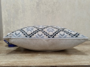 Tendance décorative nouveau traditionnel Jacquared broderie maison housse de coussin oreiller Shamrey avant dos solide 100% coton - Product Image 6