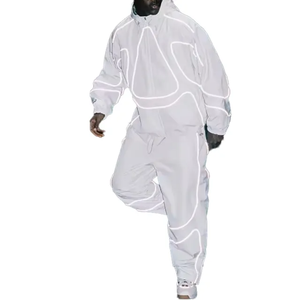 Conjunto Deportivo Personalizado Transpirable de Invierno para Hombre, Pantalones Deportivos de Poliéster/Algodón, Chaqueta Cortavientos con Bloques de Color, Chaqueta con Cremallera y Estampado Digital - Product Image 3