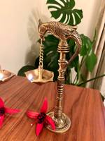 Diya classique en laiton indien, lampe à huile industrielle traditionnelle, design géométrique fait main, décoration pour salon, Noël, Diwali Z