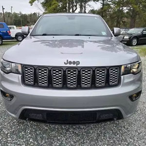 سيارة جيب جراند شيروكي - Product Image 1