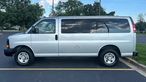 Chevrolet Express 2500 LS d'occasion de 2016 - Product Image 5