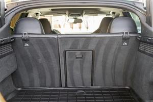 Hyundai Sonata hybride 4 portes berline, modèle 2016, en bon état - Product Image 6