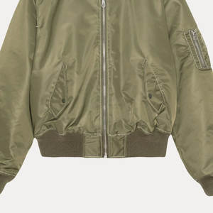 Blouson bombardier matelassé Streetwear élégant et chaud Blouson aviateur matelassé avec poignets côtelés Blouson aviateur décontracté pour hommes - Product Image 5