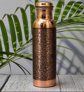 Ensemble de bouteilles en cuivre à impression abstraite-Design moderne, comprend des gobelets, du cuivre pur pour une consommation saine ayant des avantages pour la santé - Product Image 4