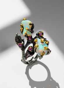 Anillo de ópalo de fuego etíope en plata de ley, diseñado para bodas elegantes inspiradas en la naturaleza, estilo clásico de lujo. - Product Image 3