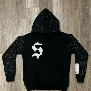 Sudadera con Capucha Personalizada para Hombre, Diseño OEM, Negra, Lujosa, Elegante, con Pedrería, Mangas Desgastadas, Estilo Casual Vintage, Invierno, 100% Algodón - Product Image 1