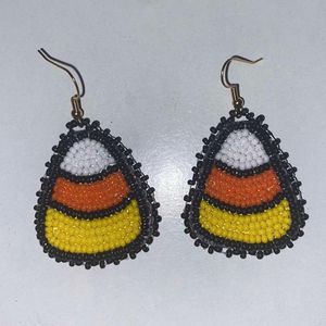 Pendientes de cuentas bohemias con flecos en cascada Andy de diseño turquesa, regalo de joyería único - Product Image 1