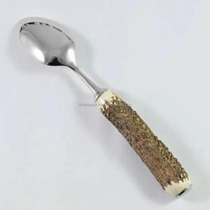 ชุดช้อนส้อมมีด้ามจับเรซินชุดช้อนส้อมมีดีไซน์สีเงินเงางามพร้อมงานฝีมือจากอินเดียโดย RF - Product Image 3